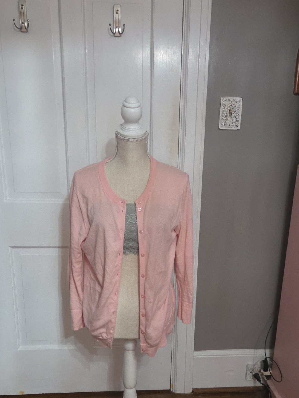 crown & ivy Light Pink Button-Up Cardigan